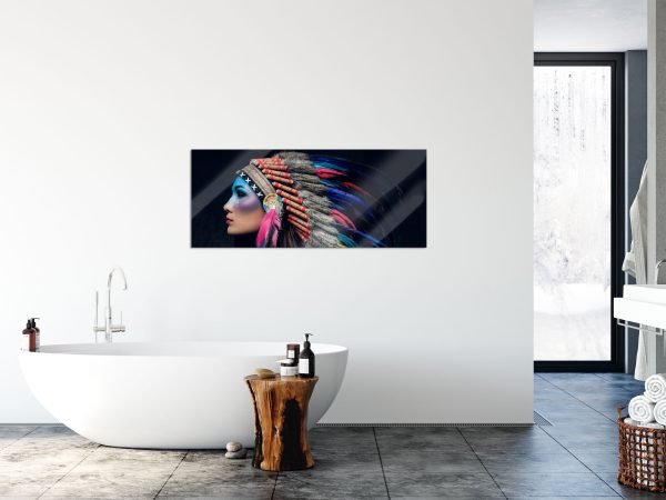 Frau mit buntem indianischen Kopfschmuck, Glasbild Panorama Mode – Bild 4